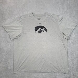 Nike Dri-FIT Iowa Hawkeyes Mens XXL Gray Short Sleeve Graphic T-Shirt NCAA Logo
